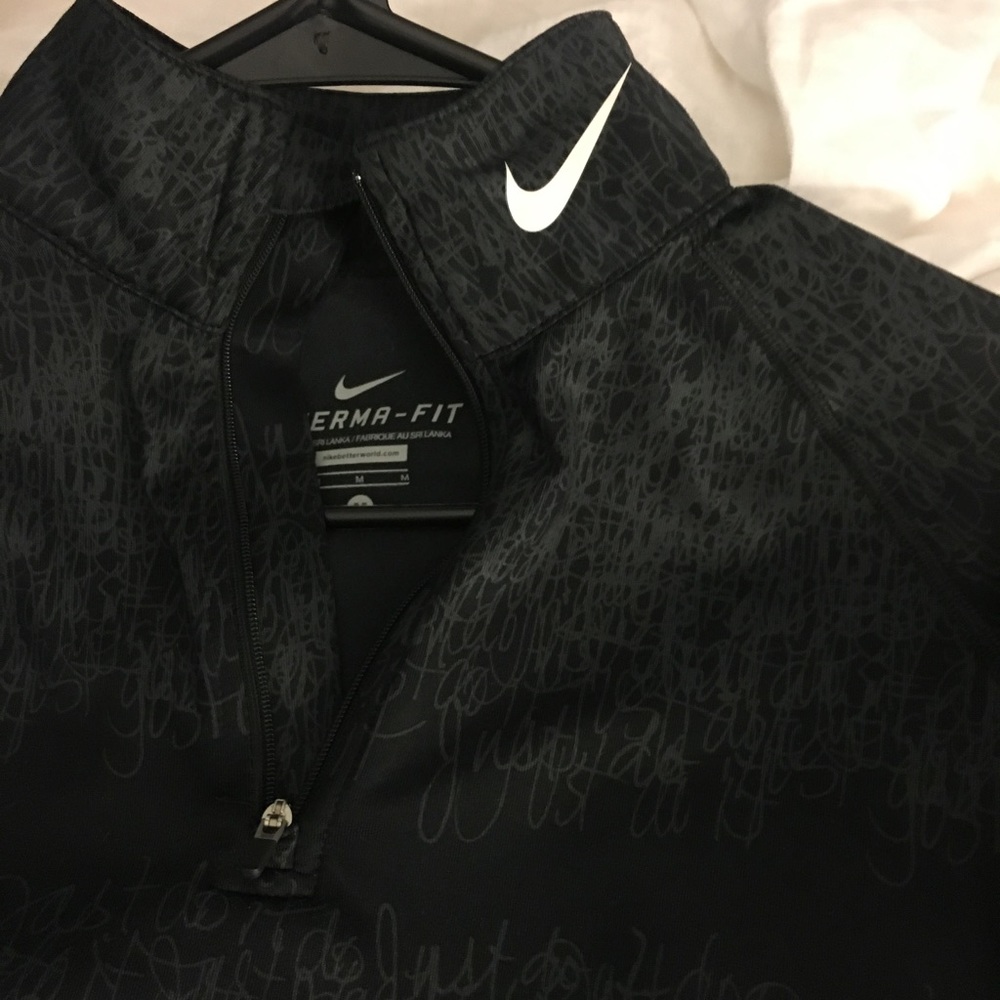 Nike therma-fit